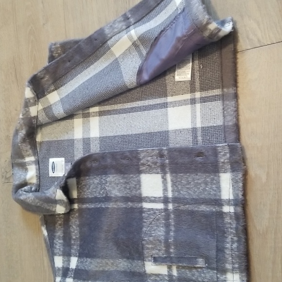 Shoulder sweater - Picture 2 of 3